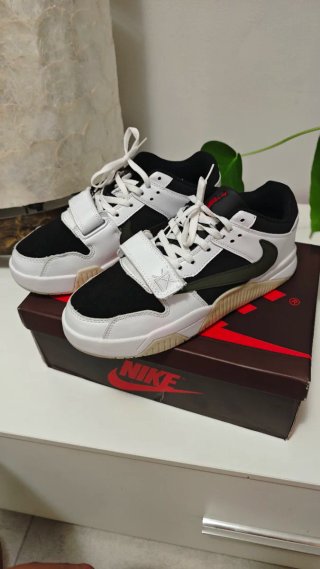 Nike Jumpman Travis Scott