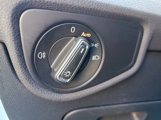CUOTA 380€ - Volkswagen Touran 2018 7 PLAZAS