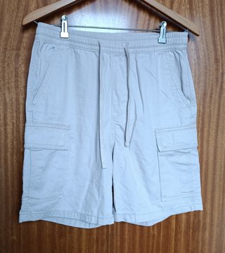 Bermuda Cargo Beige Pull&Bear Talla S