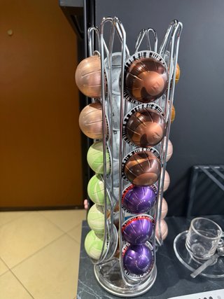 Macchina Caffè Nespresso Vertuo Rossa