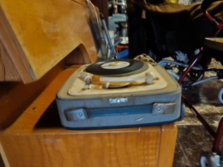 Giradischi portatile vintage Philips in formato valigia