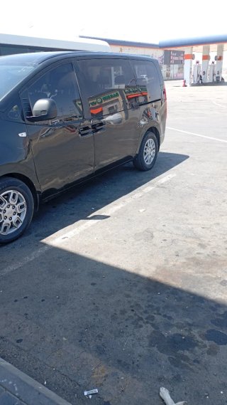 Se ofrece transporte de Tortosa a aeropuerto