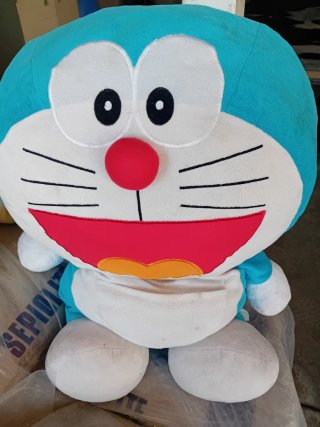 Muñeco Doraemon