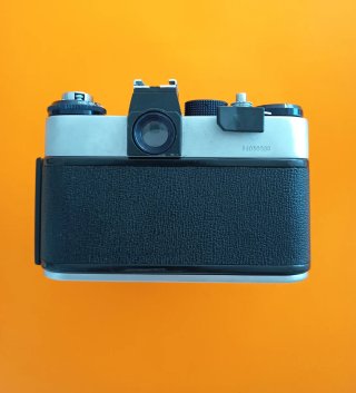 Cámara analógica Zenit ET con objetivo Helios 44-2
