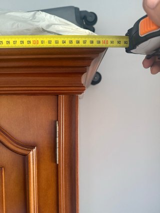 Armario de madera clásico