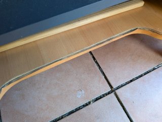 Mesa y silla de escritorio