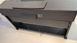 Precio negociable. Piano Digital Hyundai KDP-800