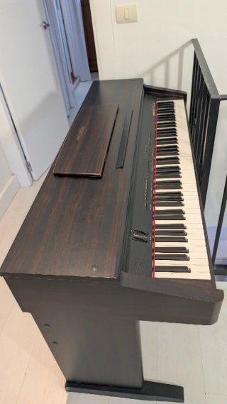 Precio negociable. Piano Digital Hyundai KDP-800
