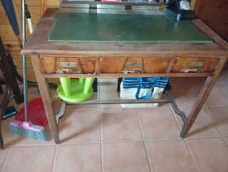 Muebles material varios