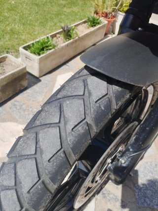 BMW G 650 GS Negra
