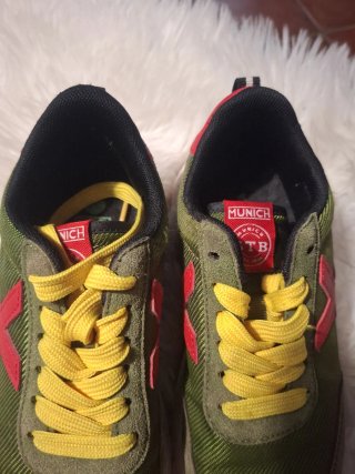 Zapatillas Múnich niño, perfecto estado
