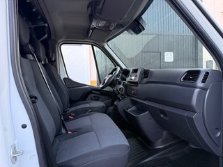Renault Master 2023