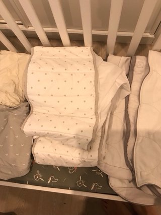 Cuna Ikea Sundvik Blanca con accesorios
