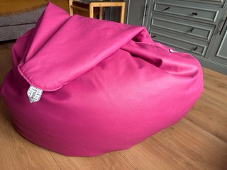 Puff Happers Tipo Pera color rosa oscuro Talla XL