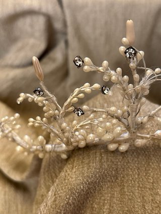 Antigua diadema para novia