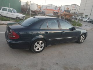 Mercedes-Benz Clase E 2004