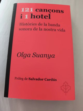 121 cançons i 1 hotel històries de la banda son...