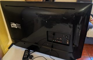 TV LG 32" LED (Modelo 32LJ510U) - ¡Impecable!