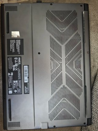 Portatil gygabyte  aero x16