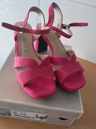 Zapatos de tacón Tamaris fucsia talla 38