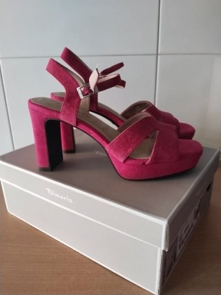 Zapatos de tacón Tamaris fucsia talla 38