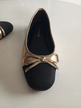Zapatos planos Latouche dorados y negros