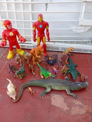 Lote Juguetes Figuras Acción Dinosaurios Cocodrilo