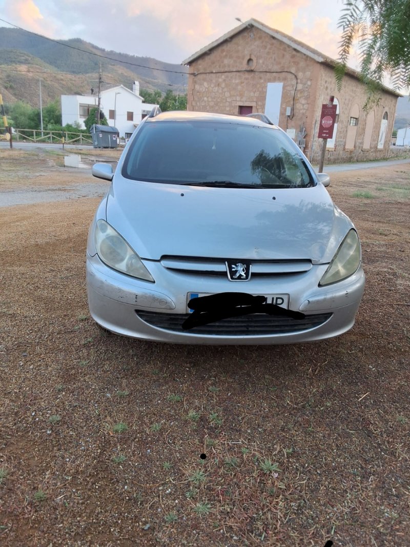 Peugeot 307 2000 - foto 1