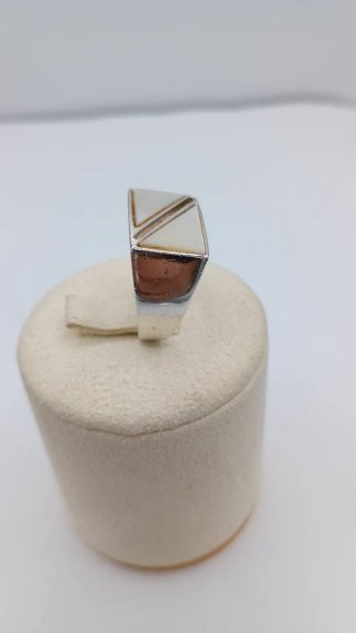 Anillo de plata