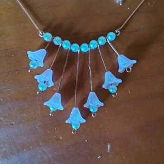 Conjunto de pendientes y gargantilla de cobre