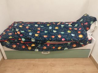 Cama de 90x190, debajo otra cama