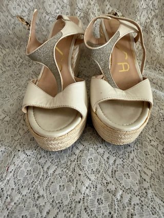 Sandalias cuñas Unisa