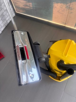 Aspiradora Kärcher WD2 para sólidos y líquidos