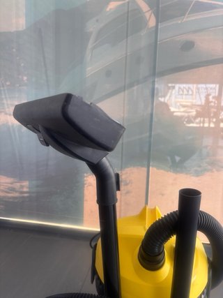Aspiradora Kärcher WD2 para sólidos y líquidos