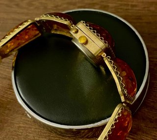 Orologio vintage Chaika con ambra del Baltico 70s