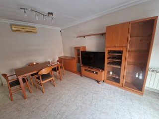Mesa de comedor de madera, extensible con 4 sillas