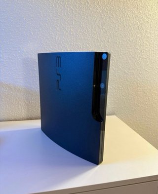 PS3 Slim 1TB con juegos PS1, PS2, PS3