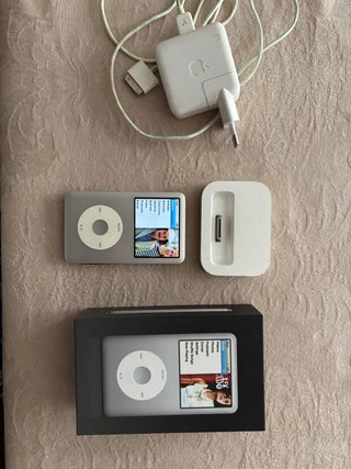 iPod Classic 80GB Plata