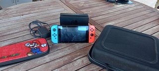 Nintendo Switch Azul y Rojo