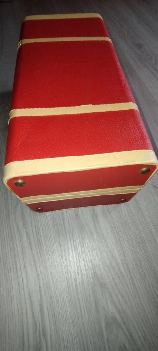 Baúl rojo de Nancy R2