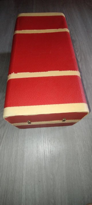 Baúl rojo de Nancy R2