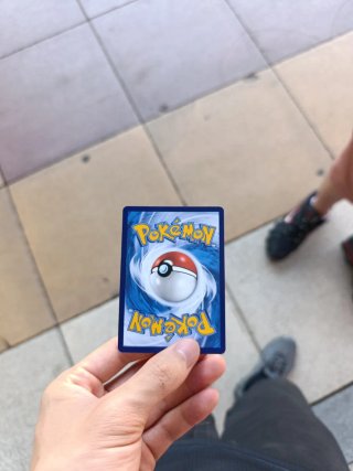 Carta Pokémon VMAX sin usar