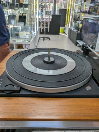 Radio/Tocadiscos Bettor EF-2