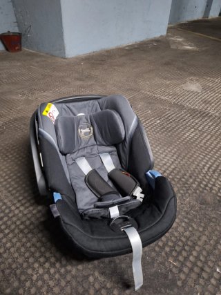 Silla Cybex Aton 5 con Isofix.