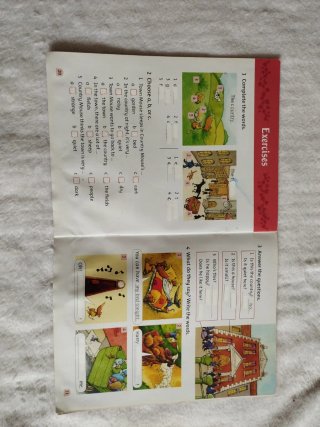 Classic Tales Second Edition: Level 2: The Town...