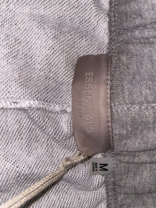 Pantalones cortos grises Essentials