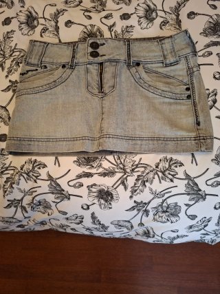 Minifalda vaquera Pepe Jeans, elástica.