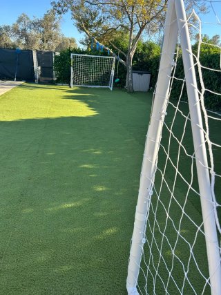Parcela con piscina
