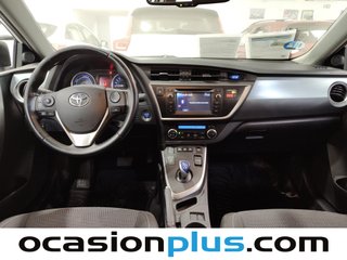 Toyota Auris 1.8 Hybrid Active 100 kW (136 CV)