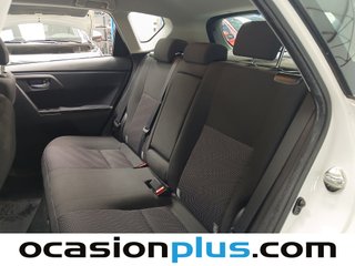 Toyota Auris 1.8 Hybrid Active 100 kW (136 CV)